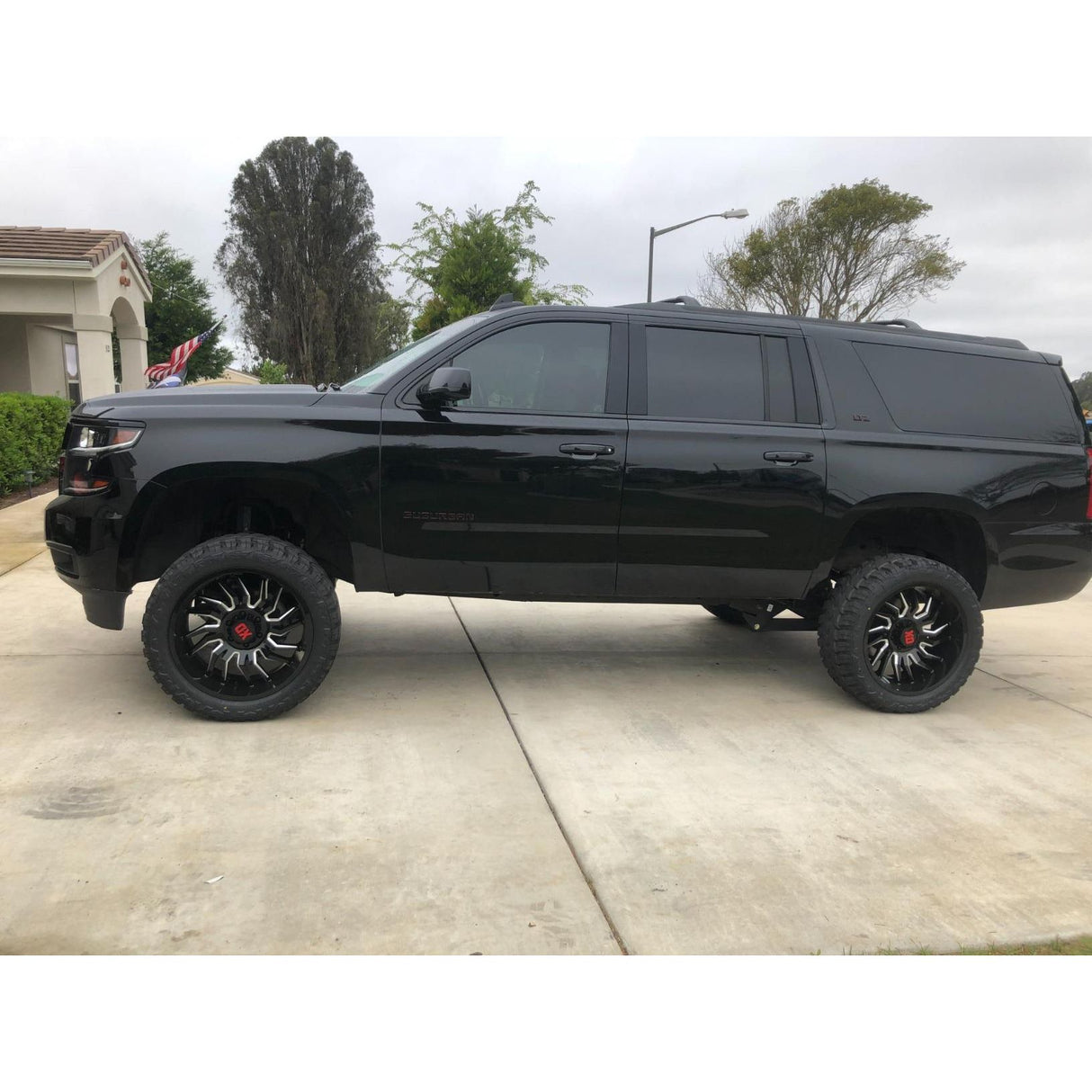 AMP Research PowerStep - 2015-2020 Escalade, Chevrolet Suburban/Tahoe, GMC Yukon - Electric Powerstep & Retractable Truck Steps