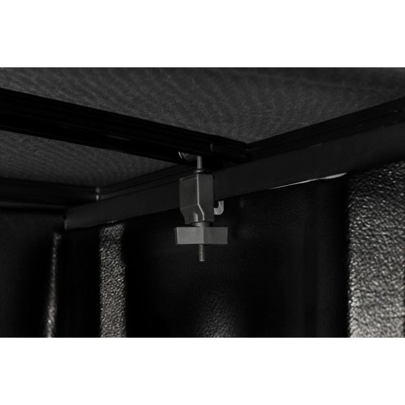 Extang 17-23 Ford F-250/F-350 Super Duty Short Bed (6ft 10in) Trifecta Toolbox 2.0