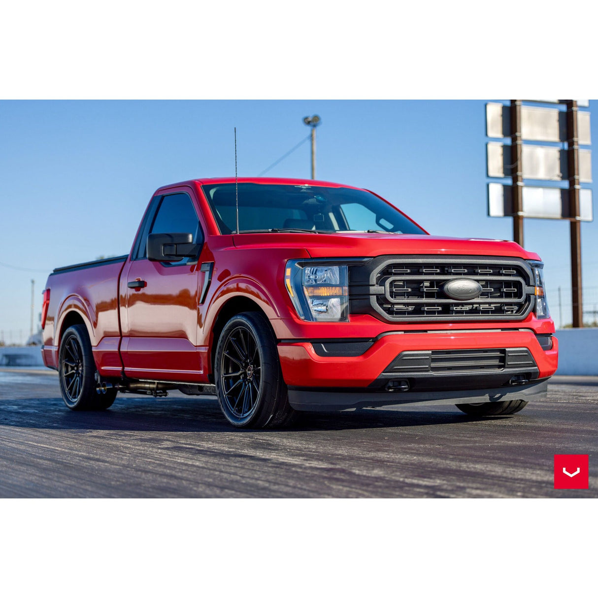 Vossen HF6-1 22x9.5 / 6x135 / ET20 / Deep Face / 87.1 - Gloss Black Wheel