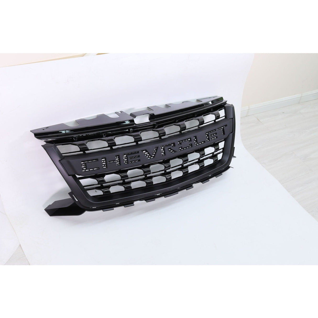 2015-2019 Chevrolet Colorado | Raptor Style Grille - Truck Accessories Guy