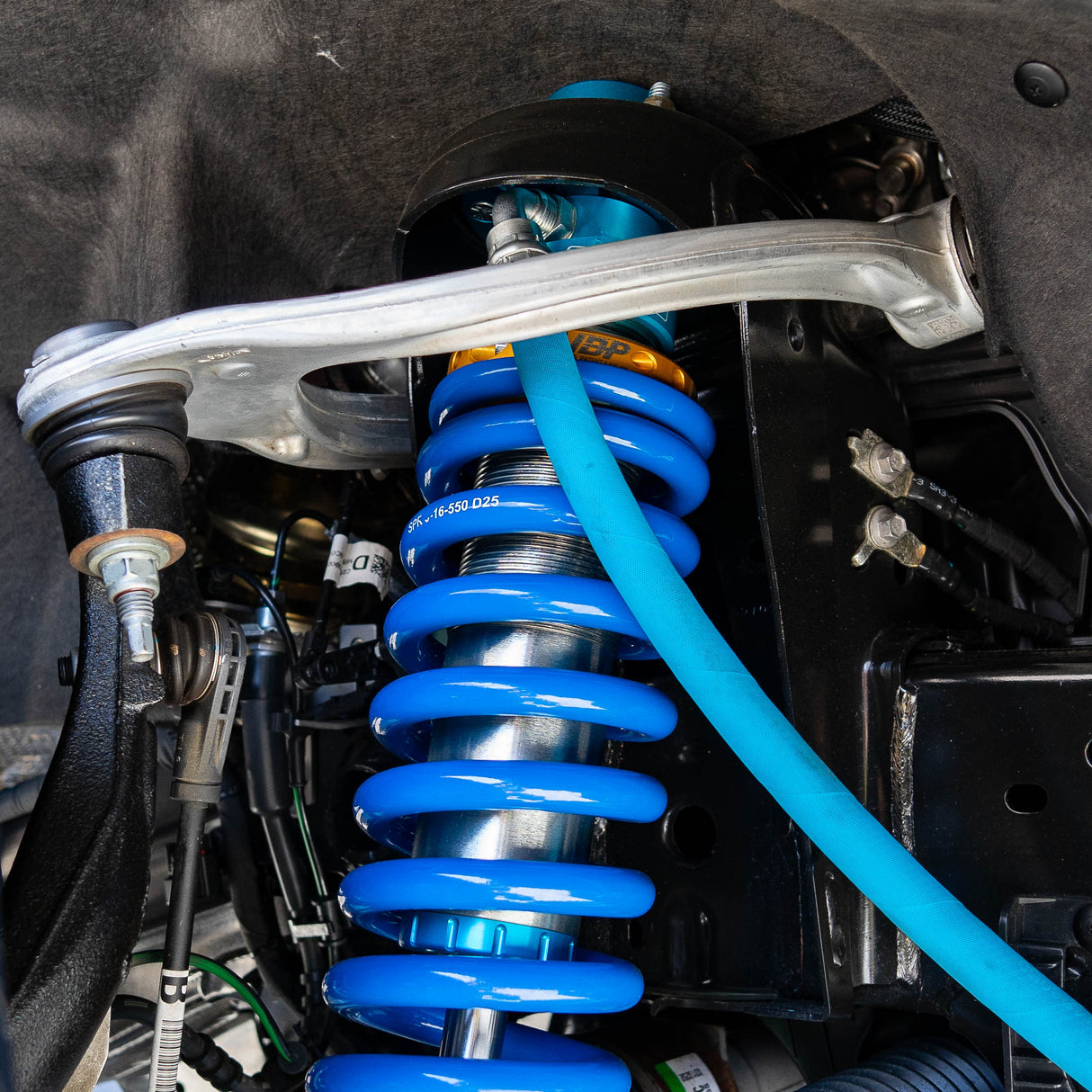 2024+ Ranger Raptor 2.5 IBP King Shocks with Compression Adjusters - Complete Package