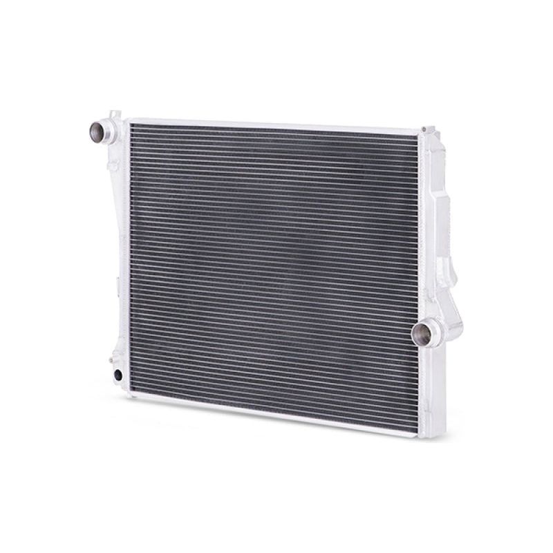 Mishimoto 99-06 BMW 323i/323i/328i/330i w/ Auto Transmission Performance Aluminum Radiator - NP Motorsports