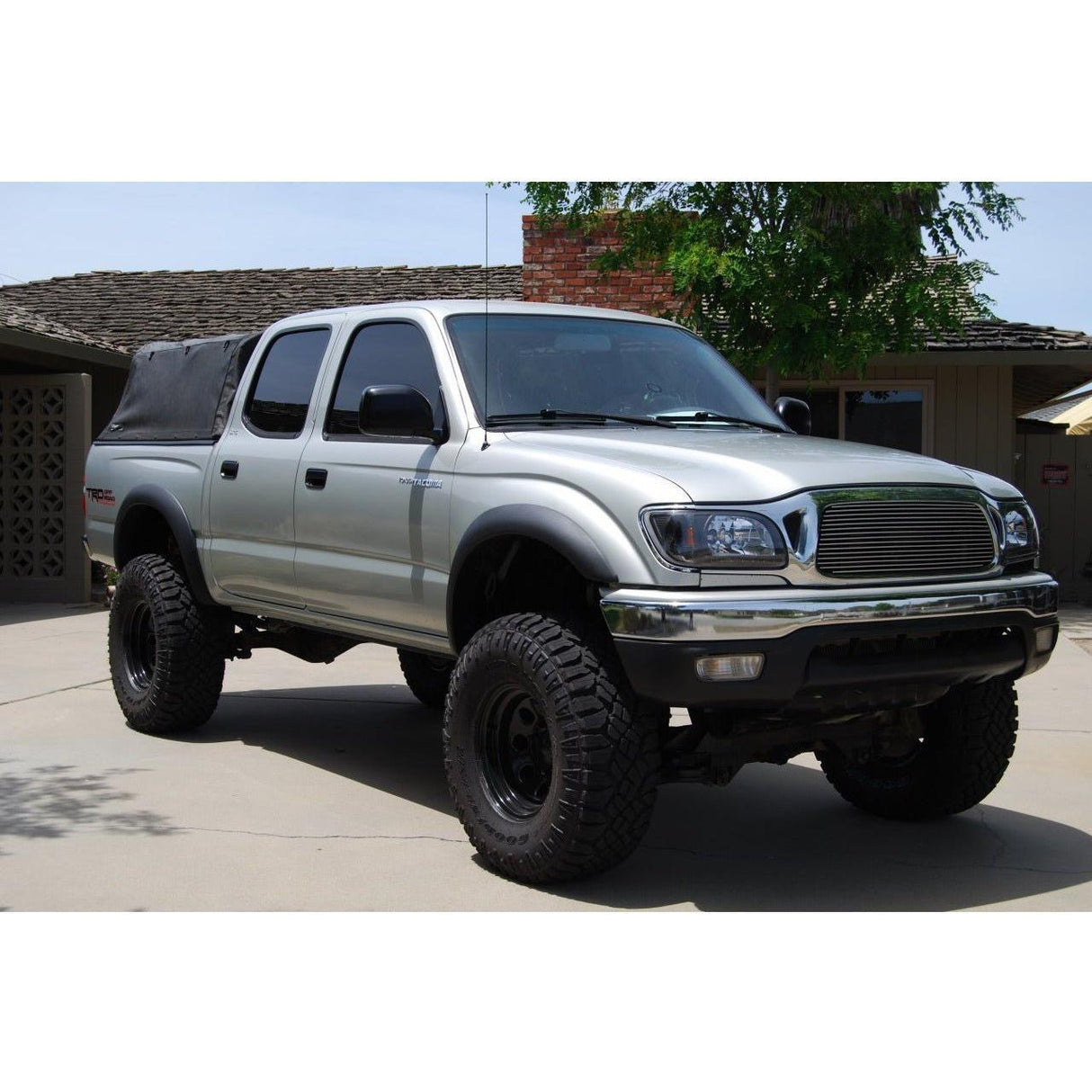 Toyota Tacoma | Black Headlights | 2001-2004 Models - Truck Accessories Guy